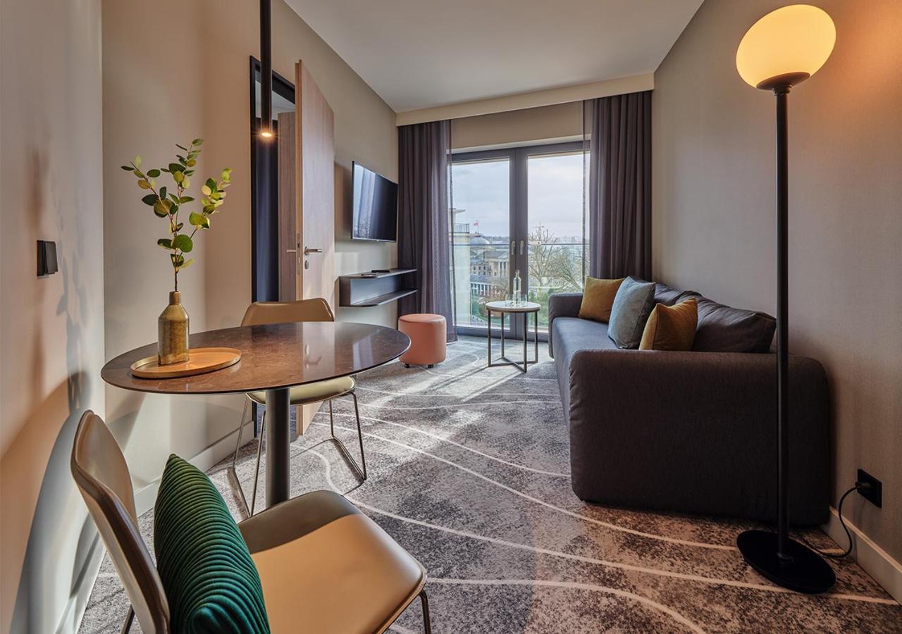 Adina Hotel 4*