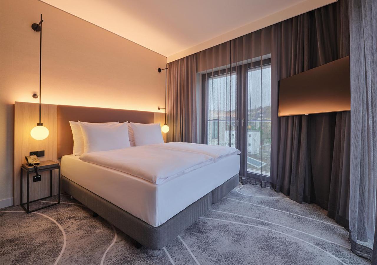 Hotel Adina